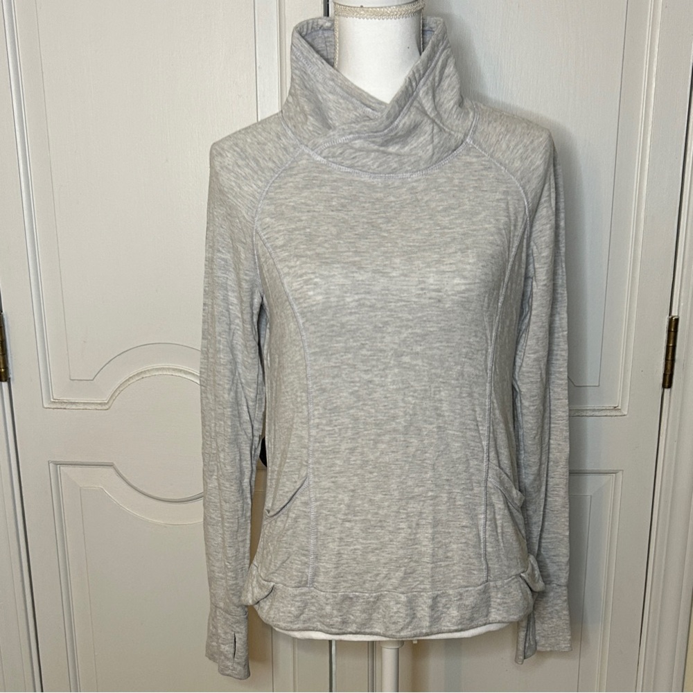 New Women’s Cowl Neck Yoga Top (S)